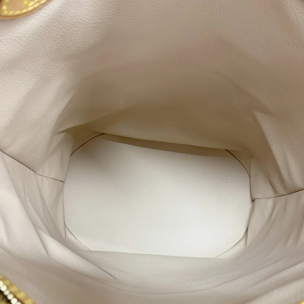LOUIS VUITTON Brown Monogram Tote Bag - Picture 4 of 11